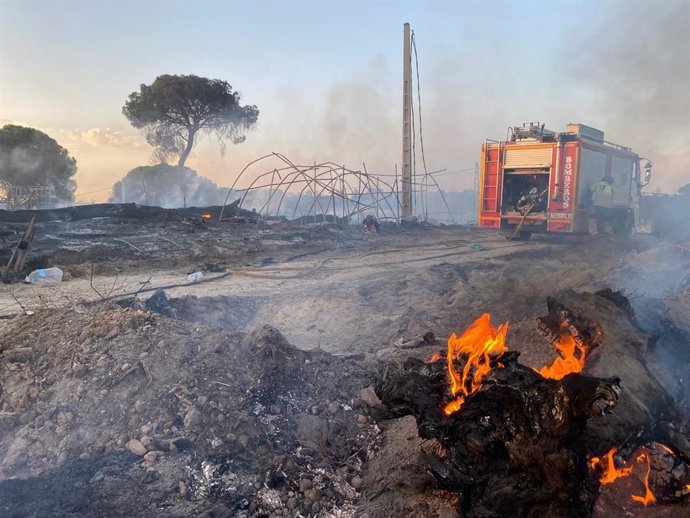 Actuación de Bomberos ante un incendio.