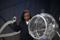 La administración del Luchador de Puebla de Cazalla (Sevilla) reparte 750.000 euros del Niño y encadena tres premios