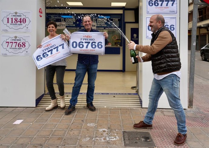 Celebración de premios del Sorteo del Niño 2025 en Manises (Valencia)