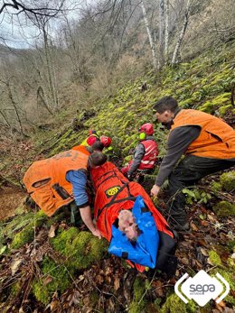 Rescate de un cazador en Ponga.