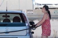 El consumo de combustibles de automoción cayó un 1,3% en noviembre