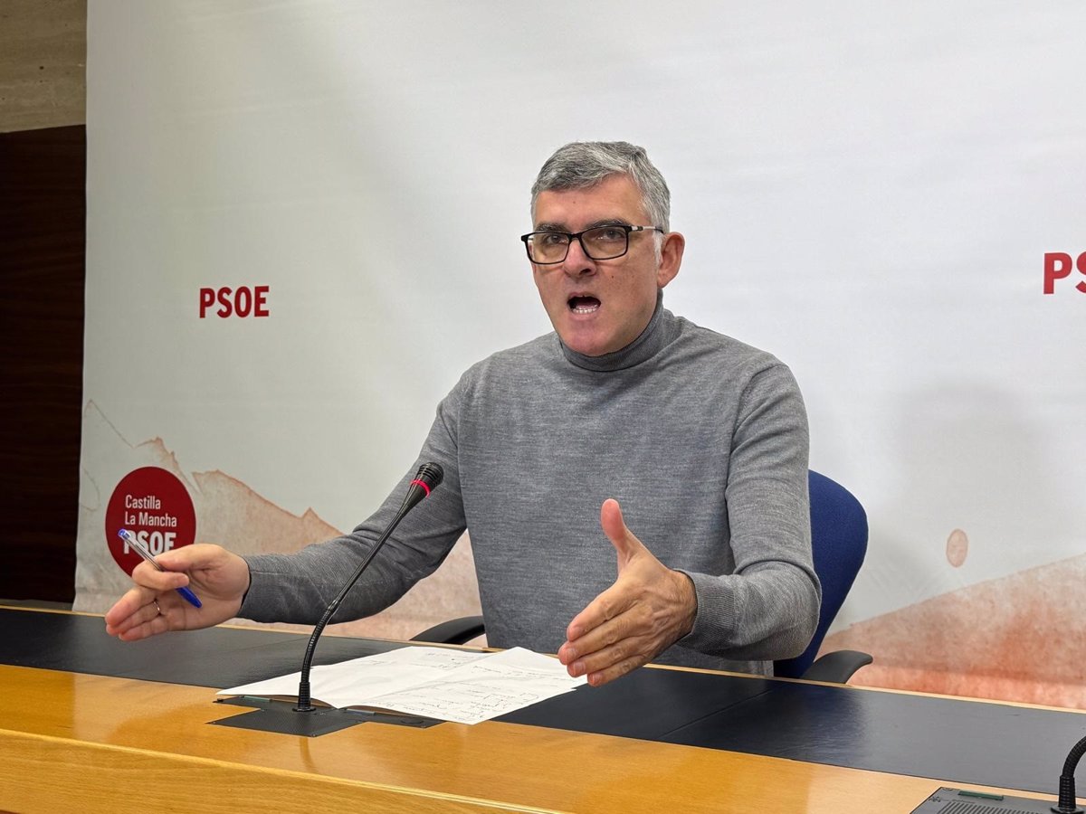 PSOE se desmarca de la acusación de PP y niega haber roto la negociación por el Estatuto:  Los acuerdos están firmados 