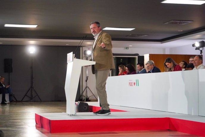 El secretari general del PSOE d'Andalusia, Juan Espadas intervé en el Comitè Director del partit. A 20 de desembre del 2024, a Jaén, Andalusia (Espanya). (Foto d'arxiu)