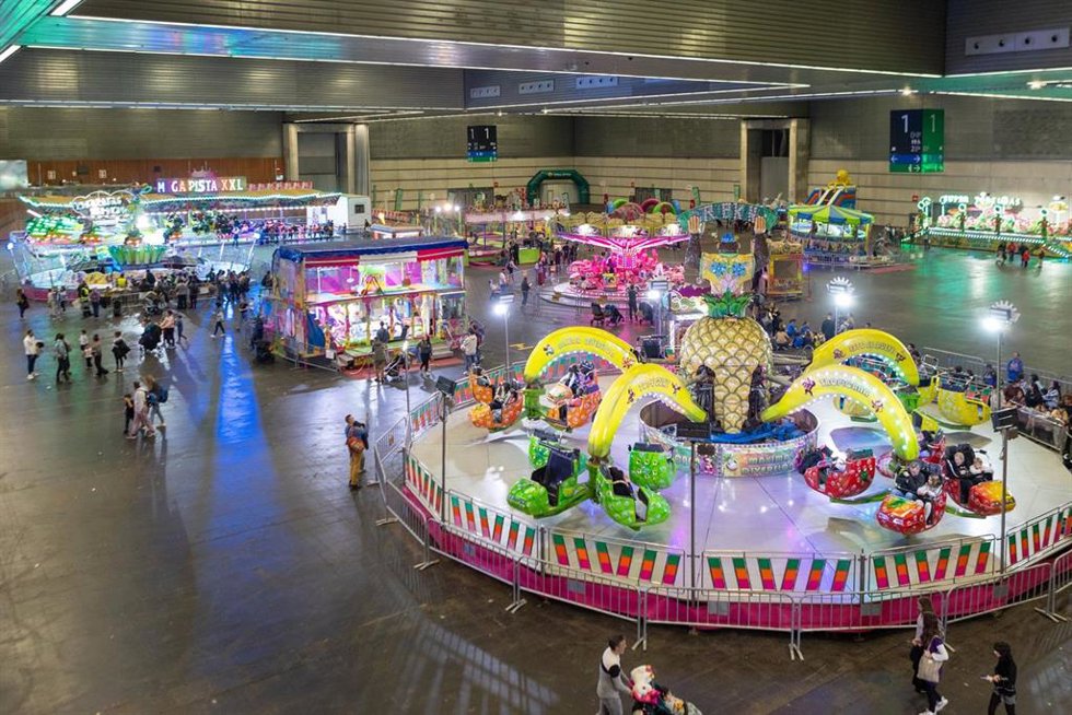 Atracciones del Parque Infantil de Navidad en el BEC, en Barakaldo.