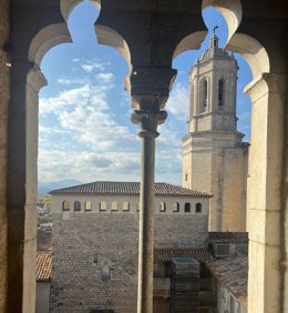 El Palau Episcopal de Girona en una foto de archivo de la Generalitat.