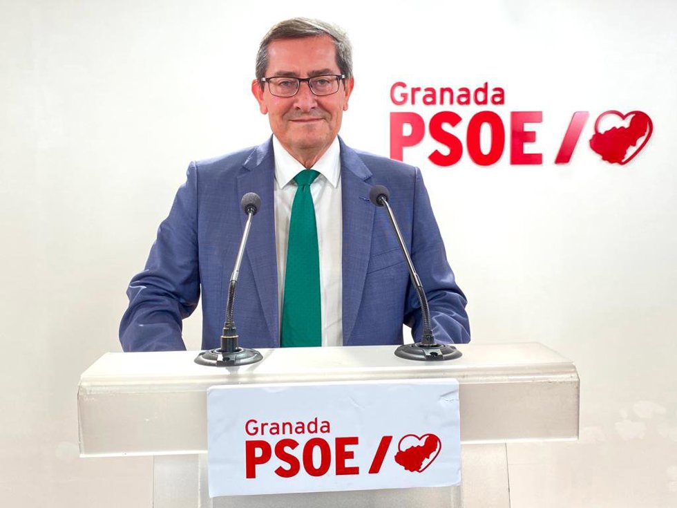 Archivo - El secretario general del PSOE de Granada, Pepe Entrena, en imagen de archivo