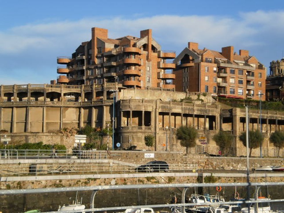 Archivo - Galerías de Punta Begoña (archivo)