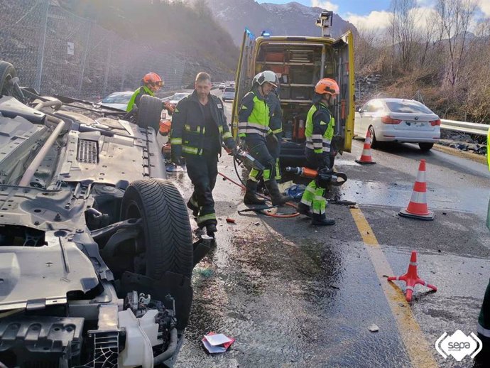 Accidente de tráfico en el Huerna.