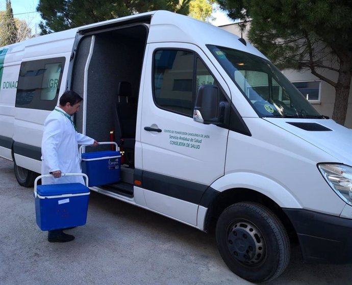 Una unidad móvil del Centro de Transfusión de Jaén.