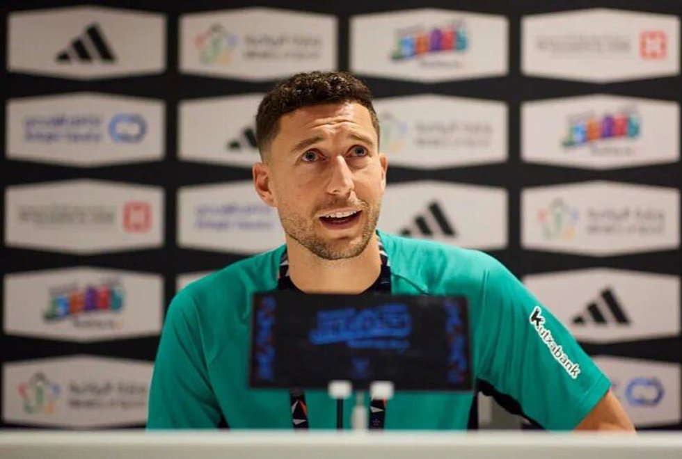 El jugador del Athletic Club Óscar de Marcos, en rueda de prensa.
