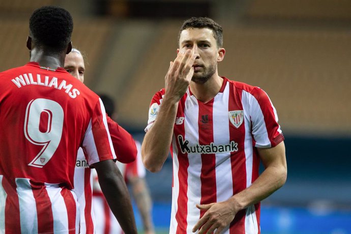 Archivo - Celebrate score of Oscar de Marcos of Athletic Club during the Spanish SuperCup Final between Futbol Club Barcelona and Athletic Club Bilbao at La Cartuja Stadium on January 17, 2021 in Sevilla, Spain.