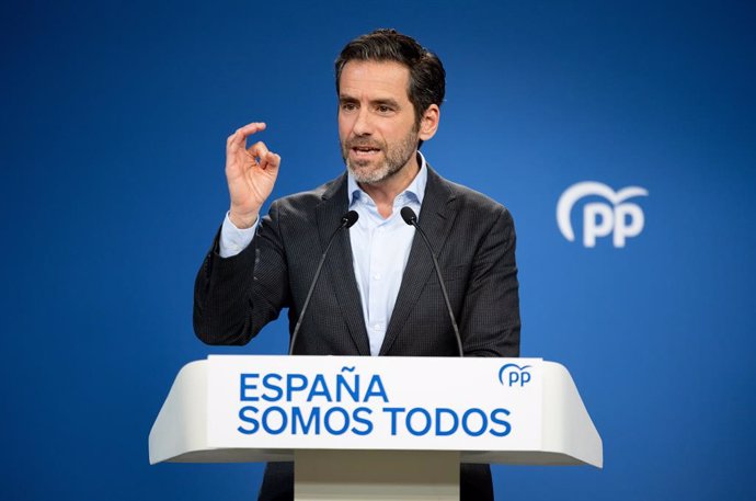 El vicesecretario de Cultura y portavoz del Partido Popular, Borja Sémper, durante una rueda de prensa posterior a la reunión del Comité de Dirección del Partido Popular, en la sede nacional del PP, a 7 de enero de 2024, en Madrid (España). La rueda de pr