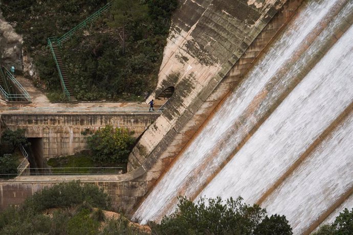 Archivo - Embalse de Forata, a 7 de noviembre de 2024, en Yátova, Valencia, Comunidad Valenciana (España). 