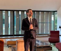 Urtasun asegura que el Gobierno trabaja para que "se cumpla" el acuerdo de reducir la jornada