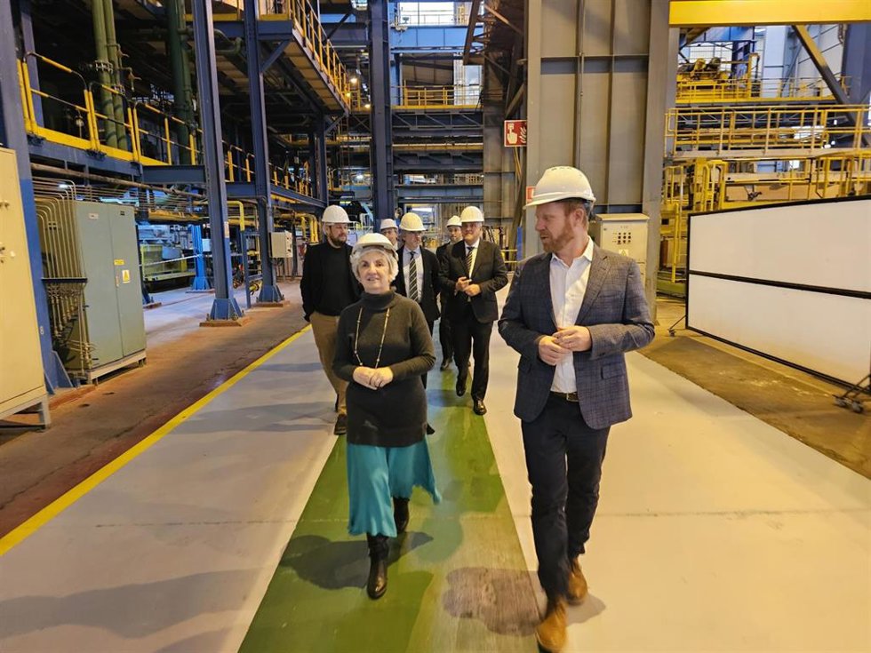 La consellera de Innovación, Industria, Comercio y Turismo, Marián Cano, quien ha visitado este martes las instalaciones de la planta de Thyssenkrupp-Galmed en Sagunto
