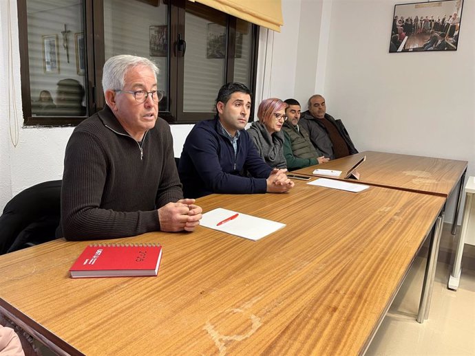 Jerónimo Cantuche, Nuevo Alcalde De Gallegos Del Pan, En Primer Término, Durante El Pleno Celebrado Este Martes