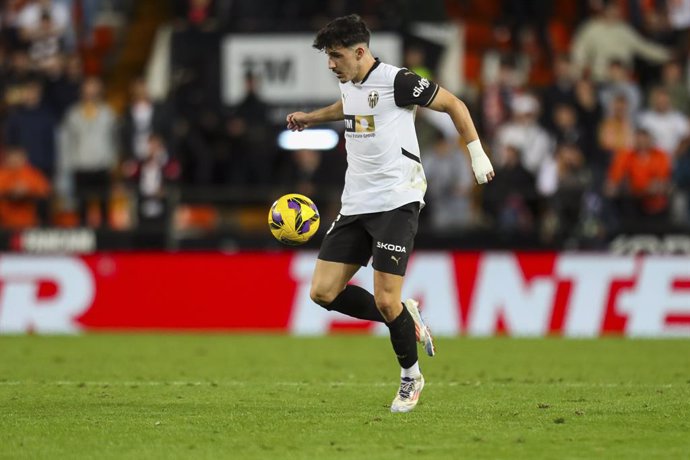 Archivo - Diego Lopez of Valencia CF in action during the Spanish league, La Liga EA Sports, football match played between Valencia CF and Rayo Vallecano at Mestalla stadium on December 7, 2024, in Valencia, Spain.