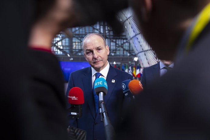 Archivo - December 15, 2022, Brussels, Brussels, Belgium: Arrival of the heads of state at the EU summit. Arrival of Irish Prime Minister Michael Martin.