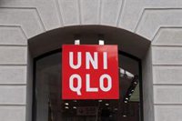 El dueño de Uniqlo pagará un 11% más a sus vendedores en Japón