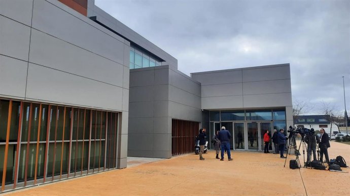 Expectación en los juzgados de Badajoz por el inicio de las declaraciones de testigos en el caso del hermano de Pedro Sánchez