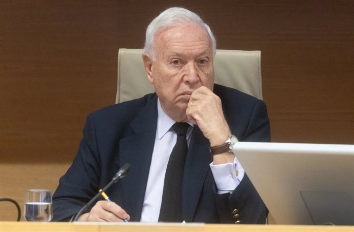 Archivo - El exministro de Asuntos Exteriores José Manuel García-Margallo comparece en la Comisión de Investigación sobre la verdad y las implicaciones derivadas de los atentados de Barcelona y Cambrils, en el Congreso de los Diputados