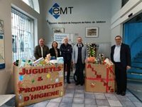La EMT entrega más de 410 kilos de alimentos y 150 juguetes de su campaña solidaria de Navidad