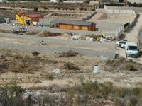 La Guardia Civil investiga a 21 personas por construcciones ilegales en suelo protegido e inundable en Alicante