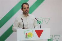 Valero (IU) afea a Moreno utilizar el proceso interno del PSOE-A para "no hablar de los problemas" andaluces