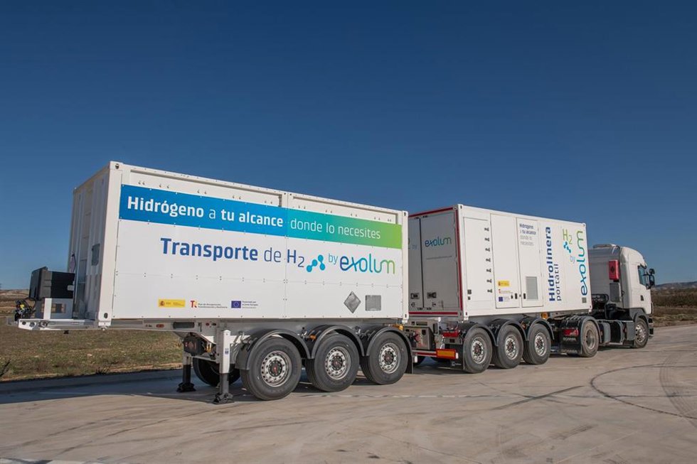 Archivo - Exolum pone en servicio su primera hidrolinera portátil pública para vehículos de pila de combustible