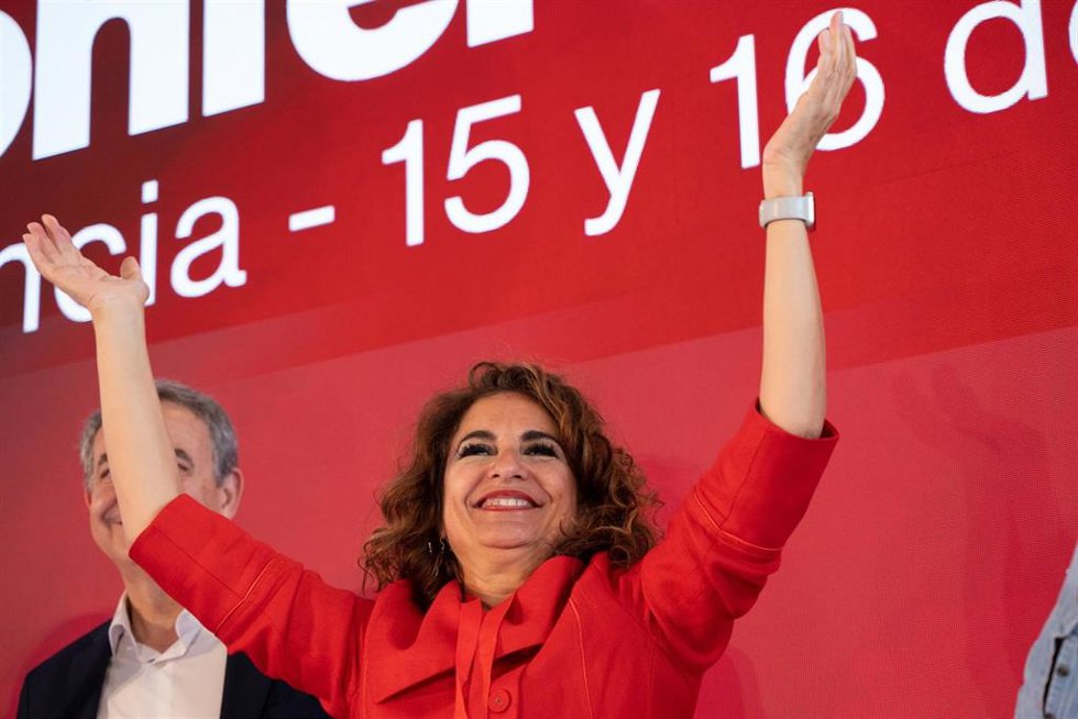 Archivo - La ministra de Hacienda, María Jesús Montero, durante  la celebración de la Conferencia Municipal del Partido Socialista, en la Ciudad de las Artes y las Ciencias, a 15 de abril de 2023