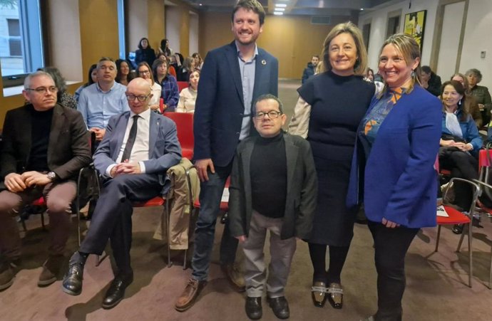 Presentación de la Estrategia para mejorar la inclusión del alumnado con autismo.