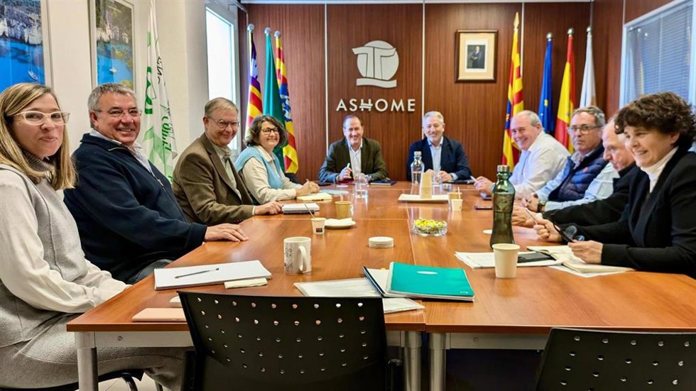 Imagen de la reunión entre el Consell de Menorca y el Govern.