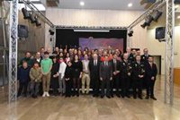 Albacete conmemora su 649 aniversario reconociendo a la Policía Nacional, Santi Denia, Piqueras y Pérez Castell