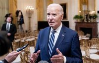 Biden cancela su viaje a Italia para supervisar los incendios que arrasan Los Ángeles