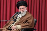 Irán critica un "insultante" cartel en Francia en el que se tilda de "basura" a Jamenei