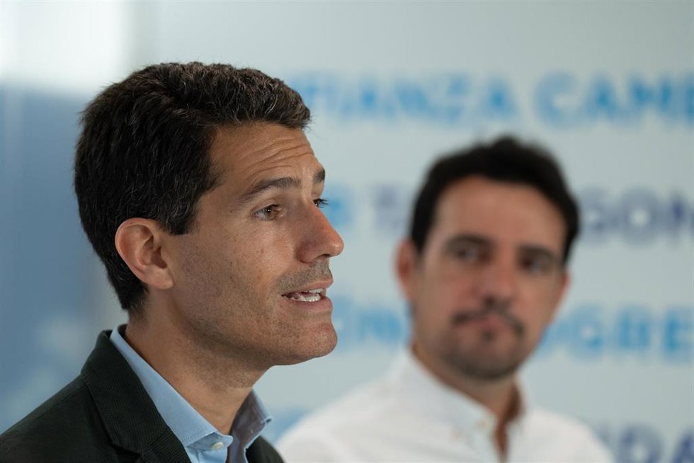 Archivo - El diputado del PP en el Congreso Nacho Martín Blanco (i), en una imagen de archivo.