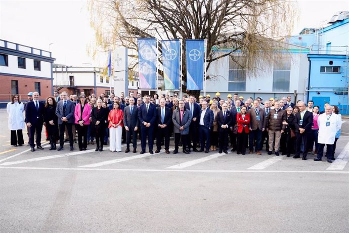 Asistentes al centenario de Bayer