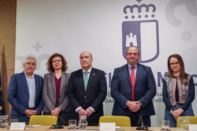 Presentación de los restaurantes premiados en la IV Edición de los Broches Gastronómicos del Medio Rural