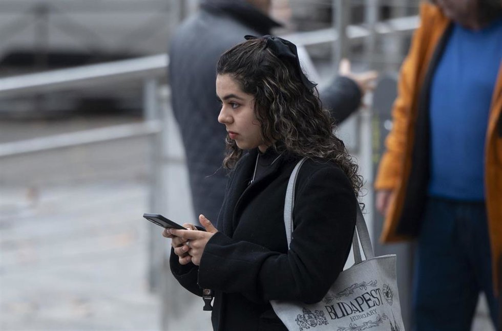 Una de las becarias del musical Malinche llega a declarar como testigo a los juzgados de Plaza de Castilla, a 9 de enero de 2025, en Madrid (España).  Ayer, la magistrada inició con los agentes de policía nacional,  las declaraciones, entre ellas las 