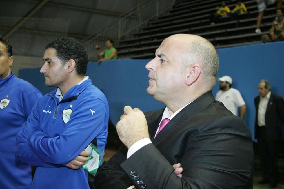 Archivo - El diputado del PP Pablo Prieto, en su etapa como seleccionador de fútbol sala de Libia 