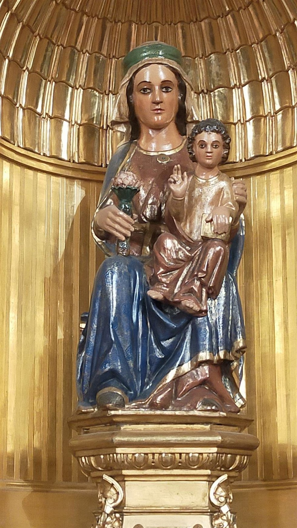 Talla de la virgen en la iglesia de Santa María de Portugalete