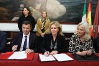Junta y Ayuntamiento de Cádiz firman un convenio para construir viviendas en parcelas en desuso de la ciudad