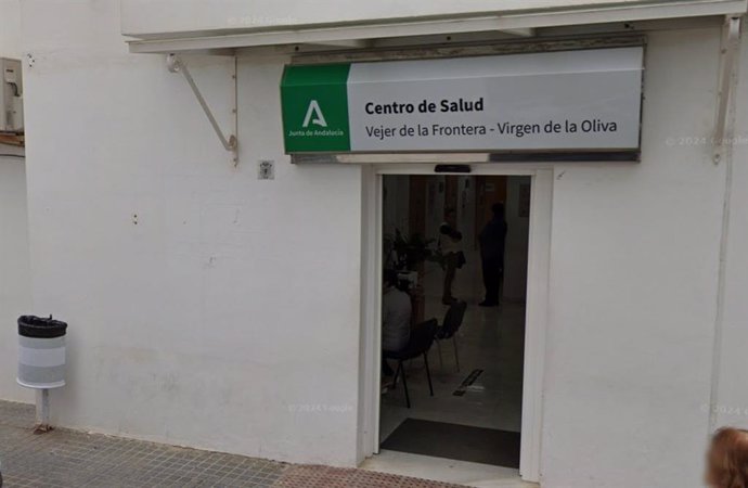 Entrada al centro de salud de Vejer