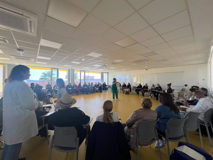 Escuela de pacientes renales en el Hospital de Algeciras.