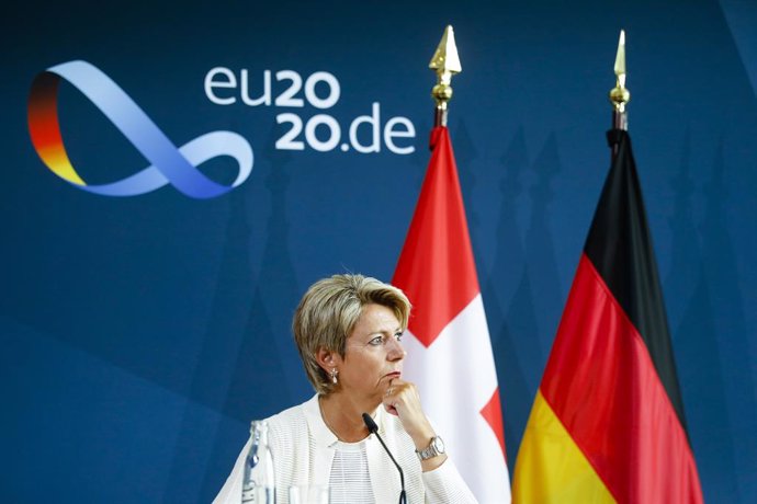 Archivo - 28 July 2020, Berlin: Switzerland's Justice Minister Karin Keller-Sutter attends a joint press conference with German Interior Minister Horst Seehofer following their meeting at the Ministry of the Interior. Photo: Markus Schreiber/AP/Pool/dpa