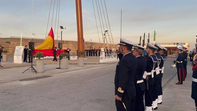 Inaguración del antiguo palo mesana del buque escuela 'Juan Sebastián Elcano' en la Punta de San Felipe de Cádiz