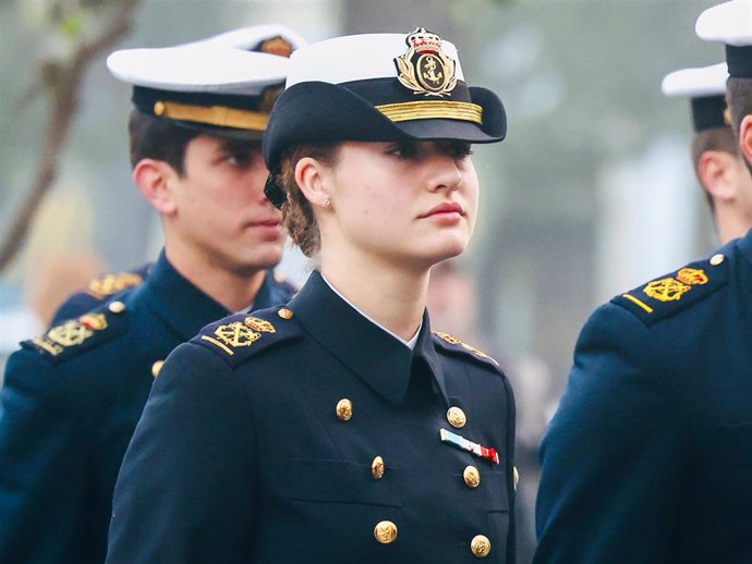 La princesa de Asturias, Leonor de Borbón y Ortiz, a su llegada al ayuntamiento de Cádiz este viernes