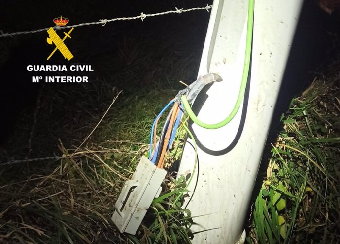 Tres detenidos por el robo de cableado eléctrico en Ajo