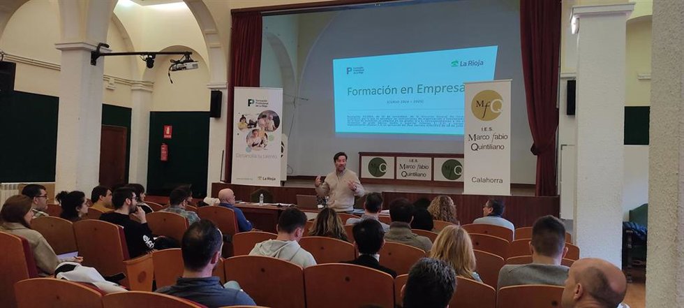Educación garantiza la continuidad formativa entre aprendizaje en aula y práctica profesional con la nueva Ley FP