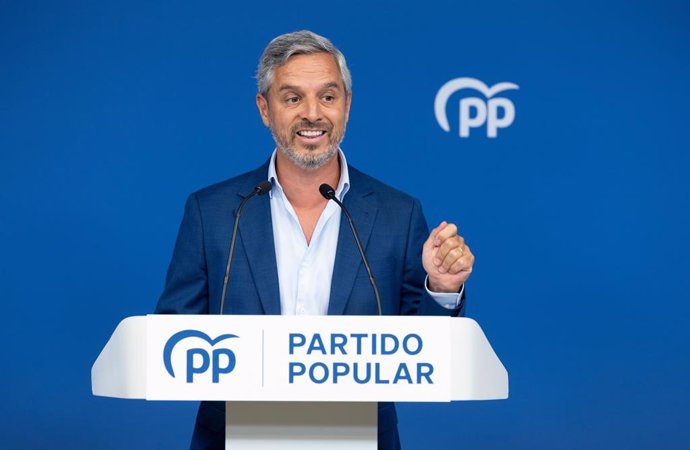 Archivo - El vicesecretario de Economía del PP, Juan Bravo, durante una rueda de prensa tras la reunión del Comité de Dirección, a 2 de septiembre de 2024, en Madrid. (Foto de archivo).